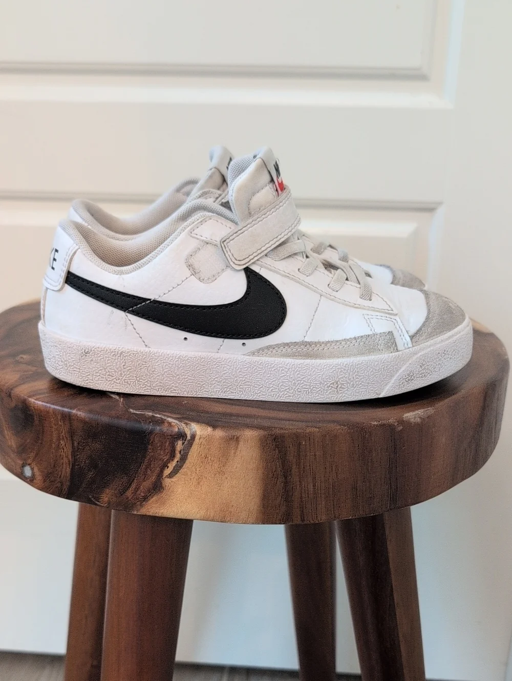 Nike Kids' White and Black Blazer Low